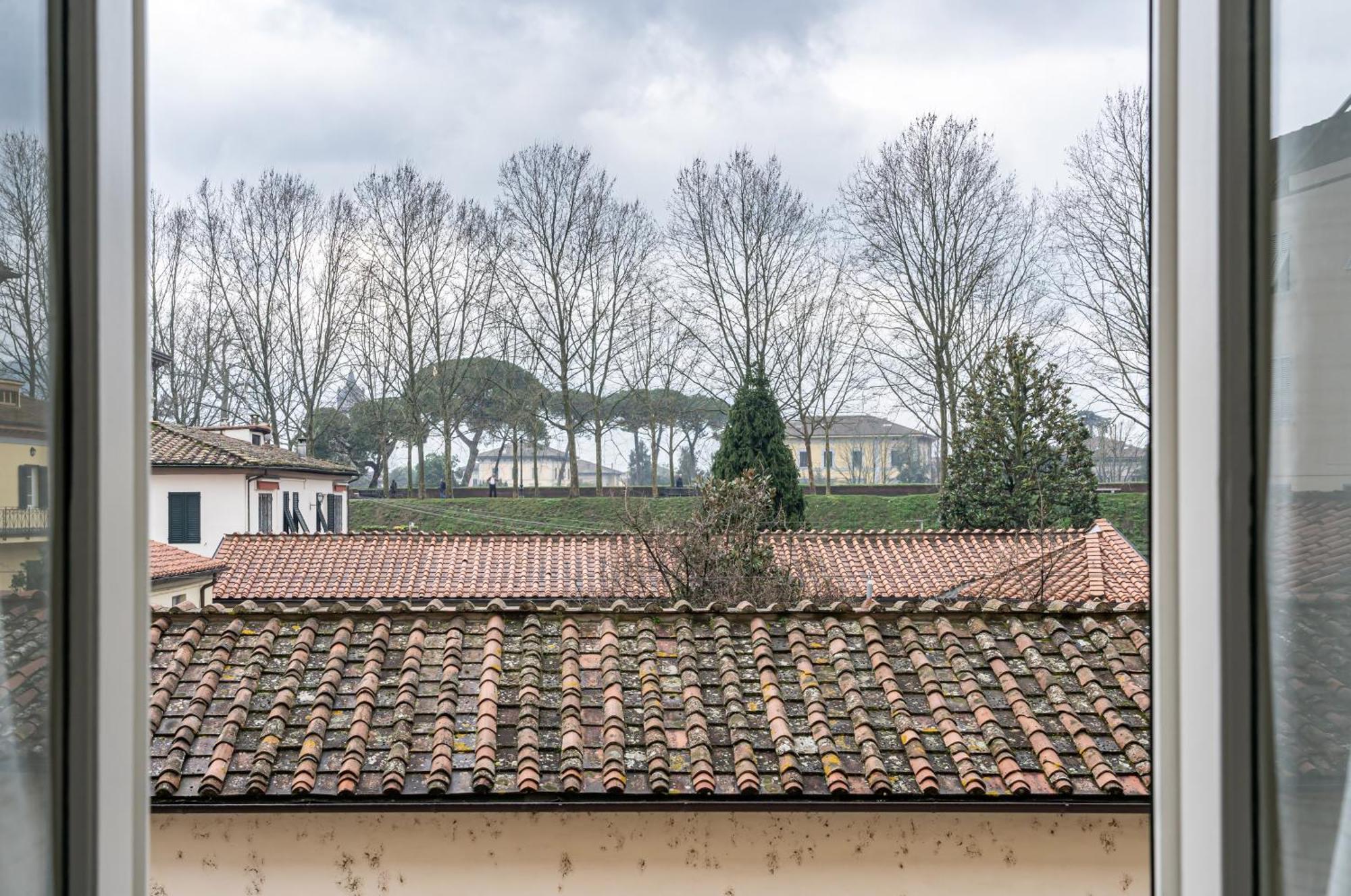 Modern Apartment In The Heart Of Lucca! Экстерьер фото