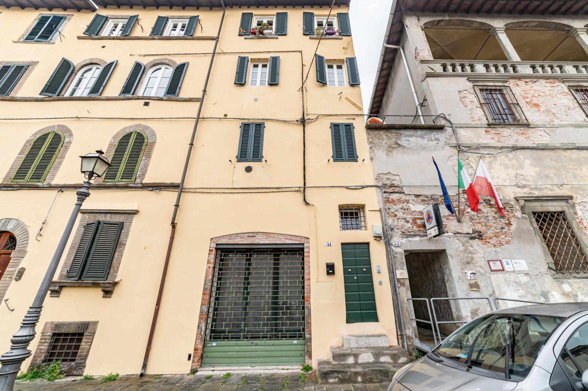 Modern Apartment In The Heart Of Lucca! Экстерьер фото